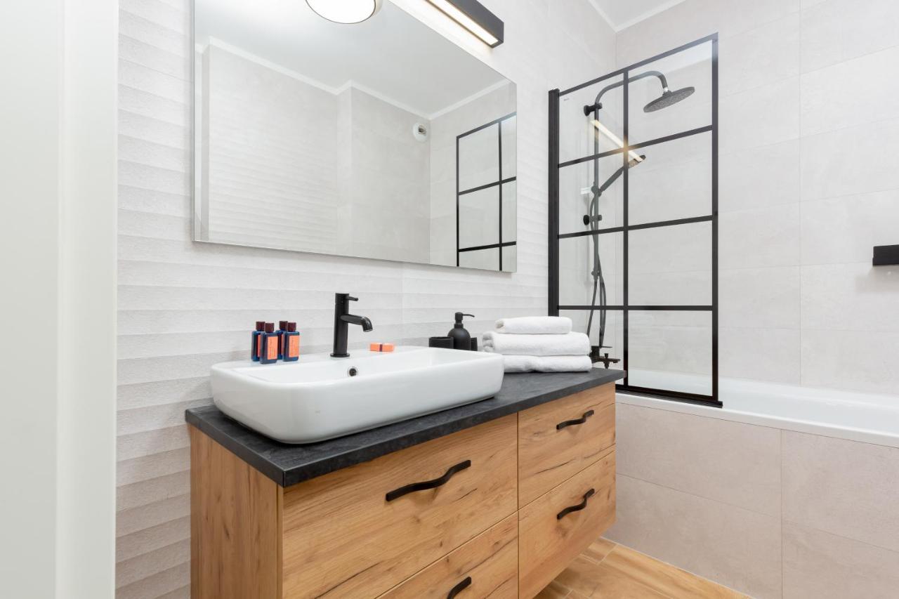 Awangarda Apartment Warsaw Ochota By Renters Prestige Dış mekan fotoğraf